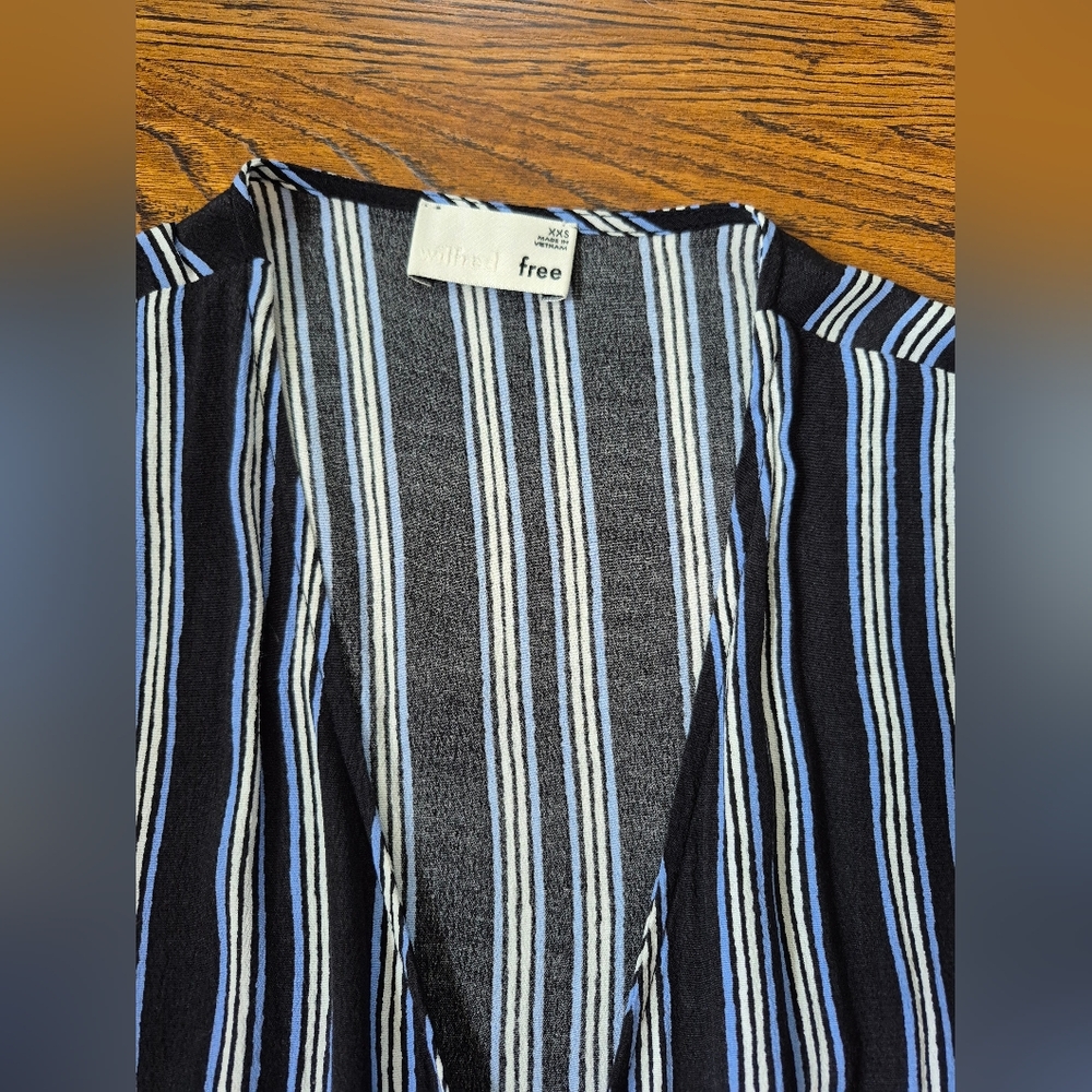 XXS Aritzia Maxi Dress - Wilfred Stripe Summer Dress Navy - Wrap Dress - Picture 4 of 4
